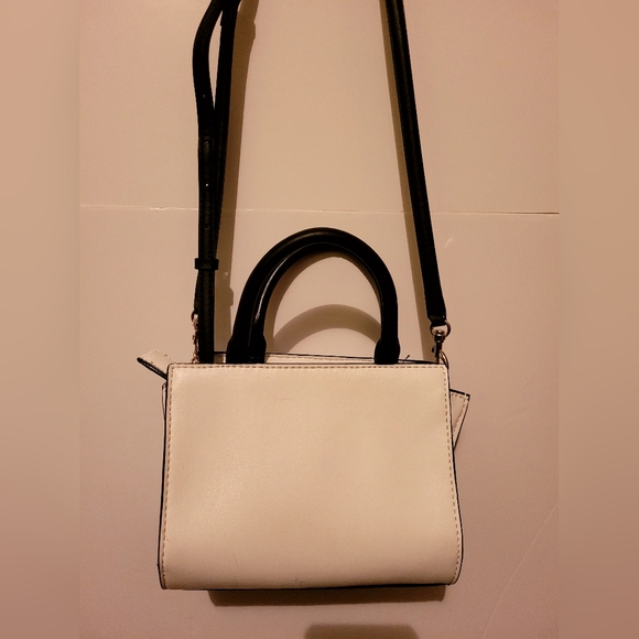 Guess Crosbody bag - Picture 3 of 5